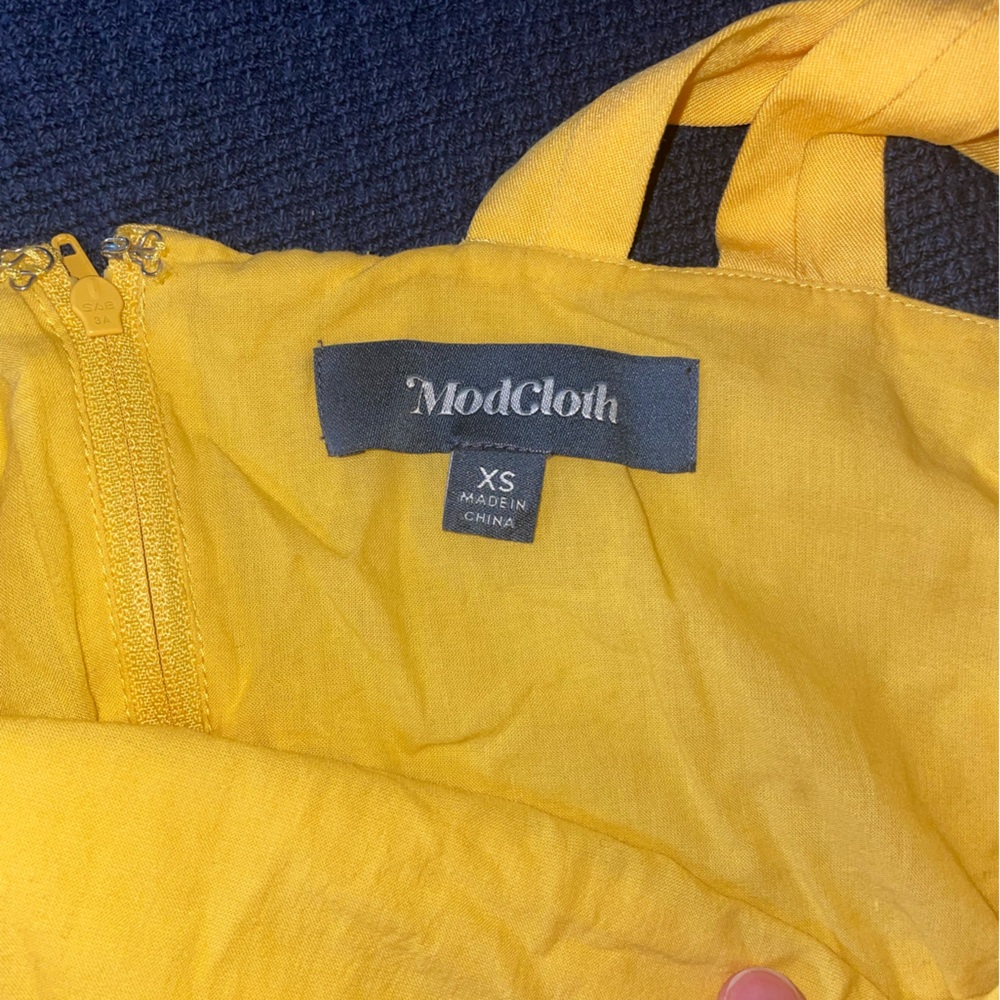 Yellow ModCloth Dress - Picture 4 of 5